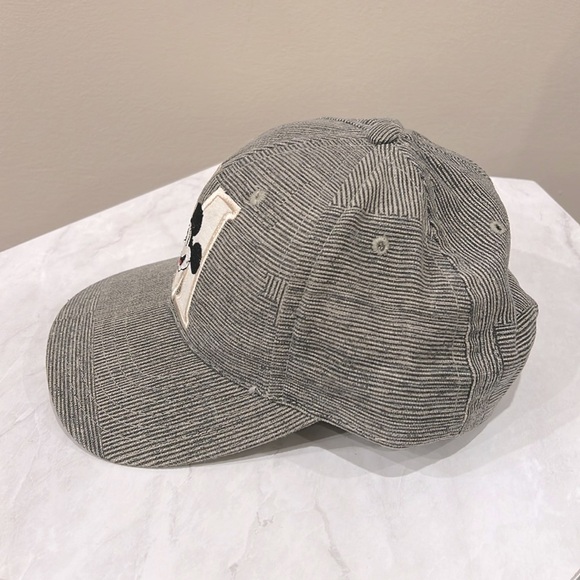 🔥Disney Kids Gray Cap with Mickey Mouse🔥 - Picture 2 of 4